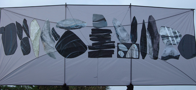 Rockfall kite